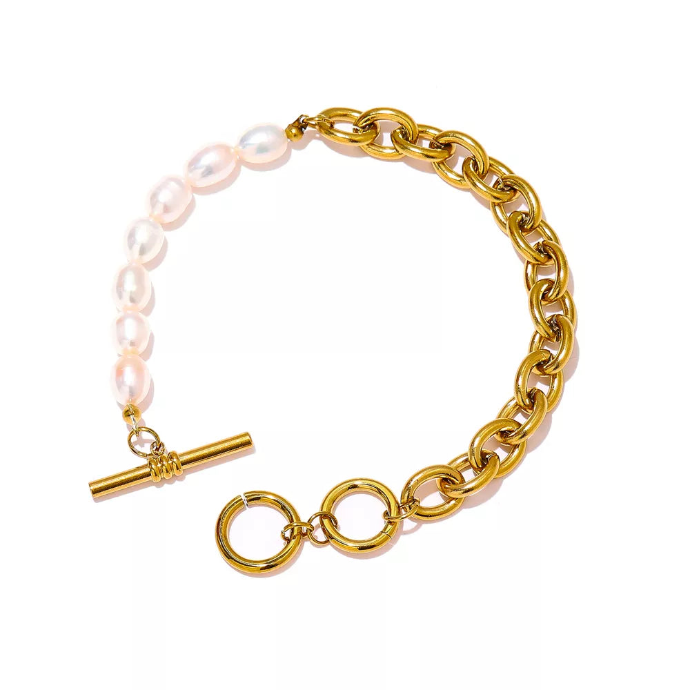 Pearl Toggle Chain Bracelet