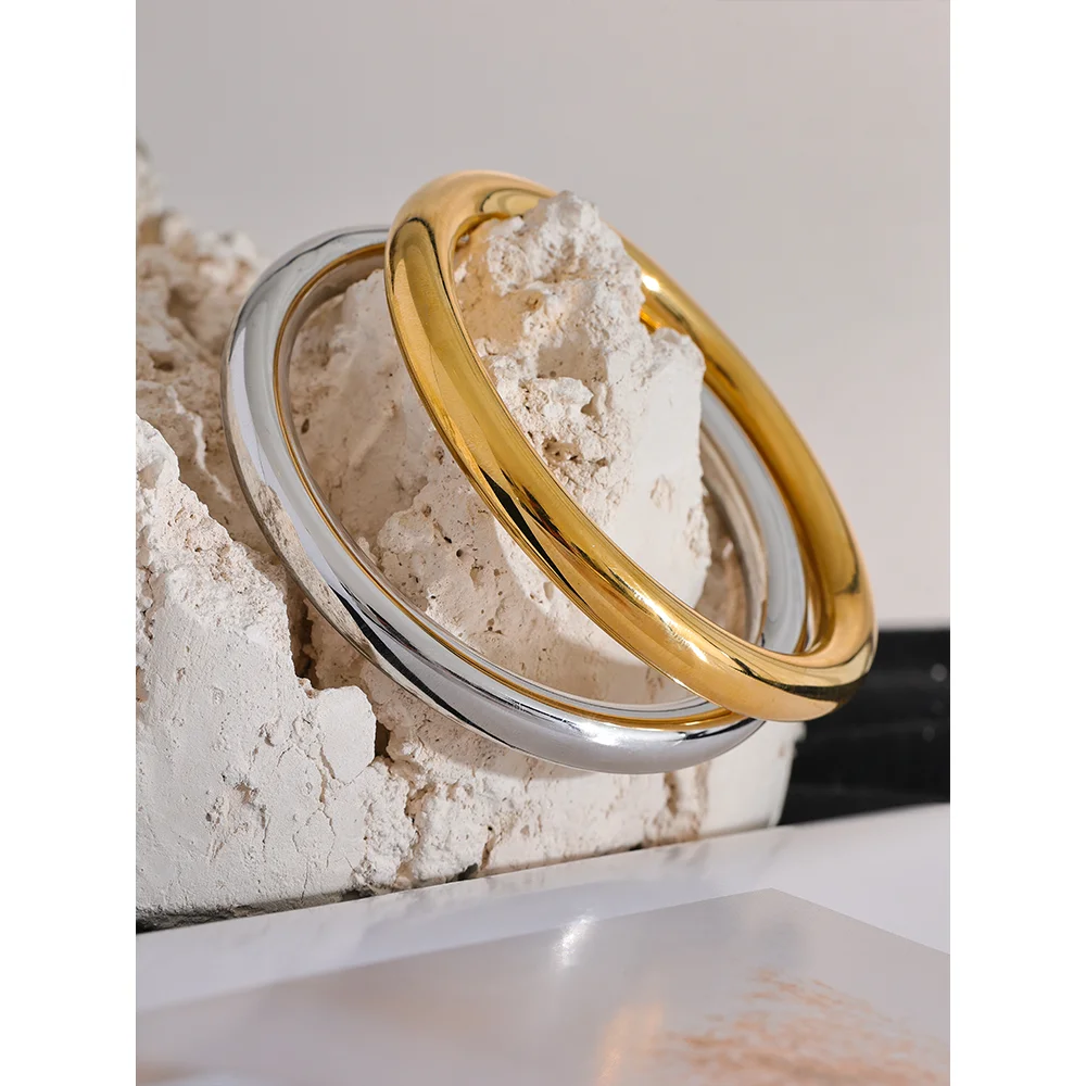 Polished Bangle